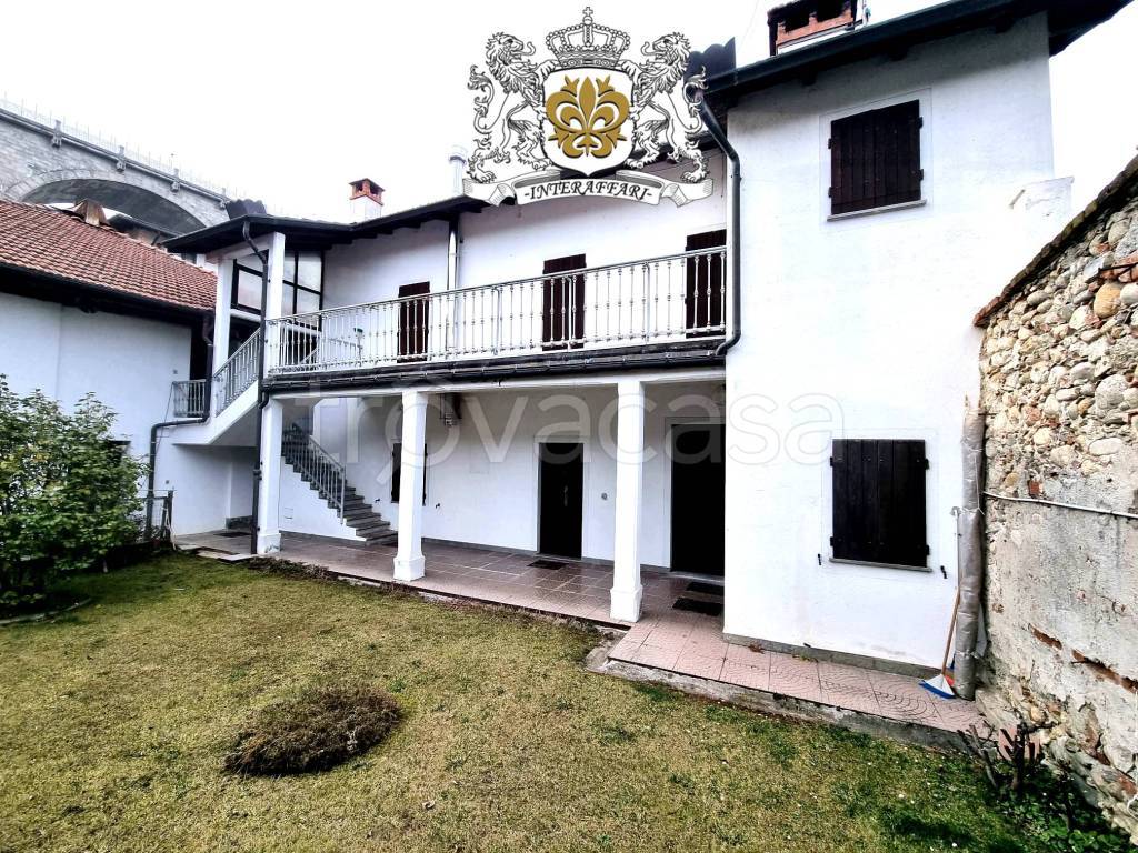 Villa in vendita a Cuneo via Borgo Nuovo, 15
