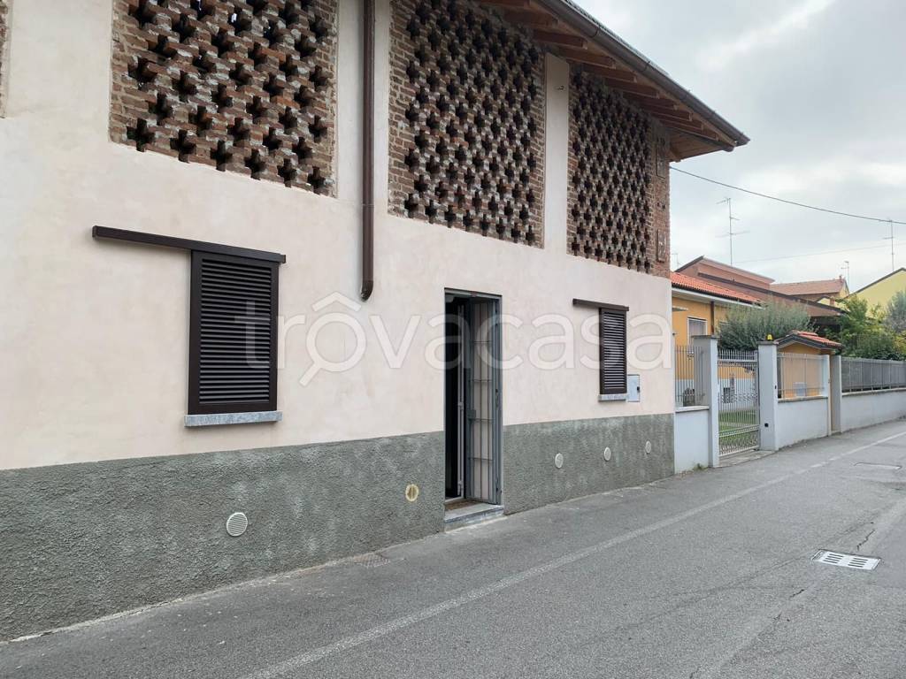 Appartamento in in vendita da privato a Cornaredo via Camillo Benso di Cavour, 1