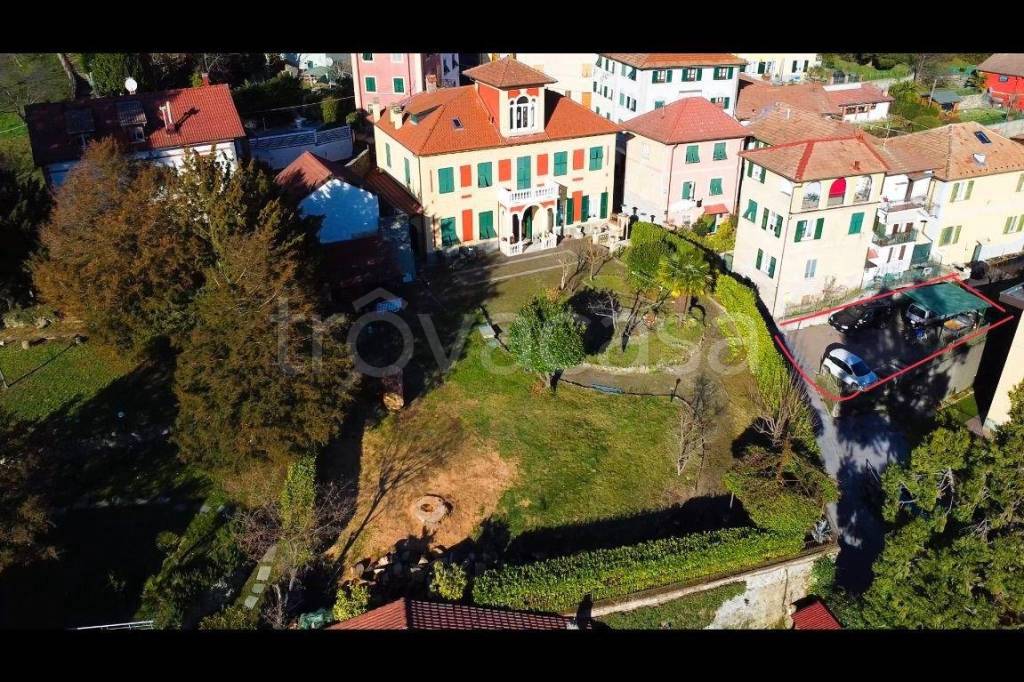 Villa in in vendita da privato a Casella via Fieschi, 45