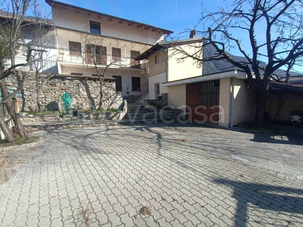Casa Indipendente in vendita a Borgone Susa via Francesco Perodo