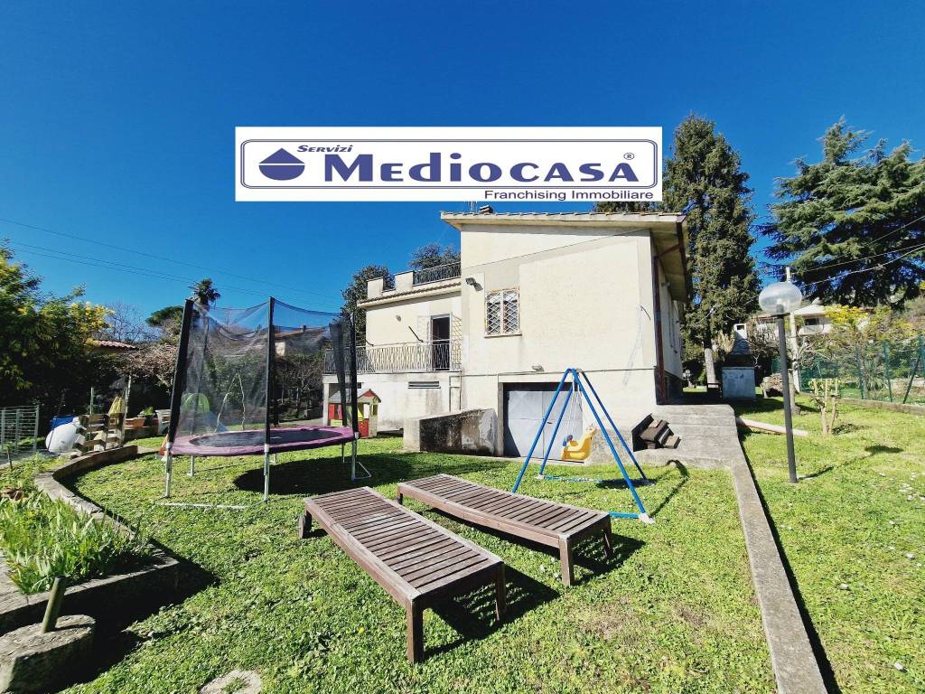 Villa in vendita a Velletri via dei Castagnoli, 34