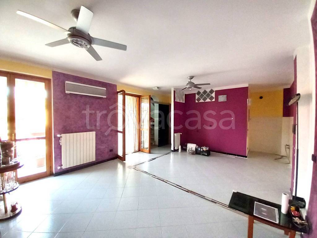 Appartamento in vendita a Cornate d'Adda via Castello