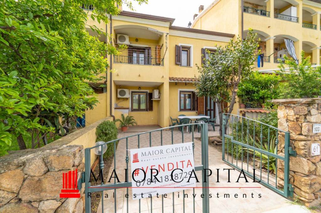 Appartamento in vendita a Posada via Grazia Deledda