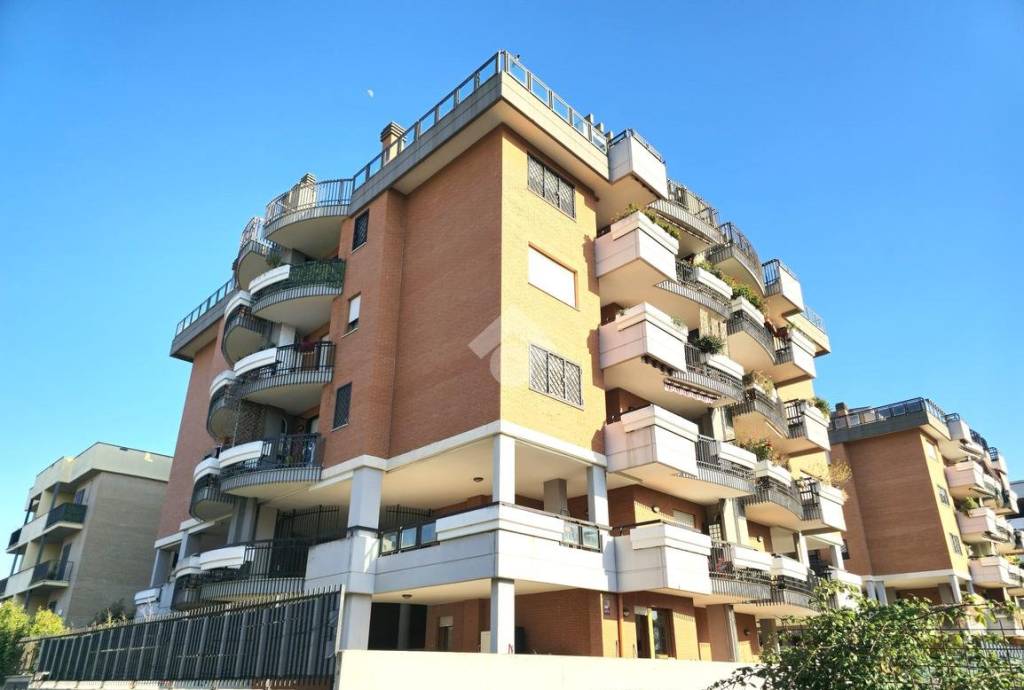 Appartamento in vendita a Roma via vincenzo gorga, 14