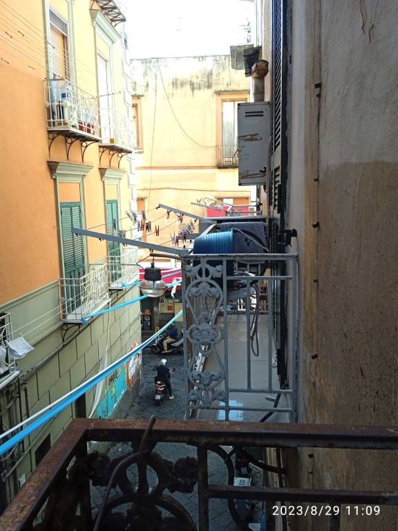 Appartamento in vendita a Napoli via Materdei, 62