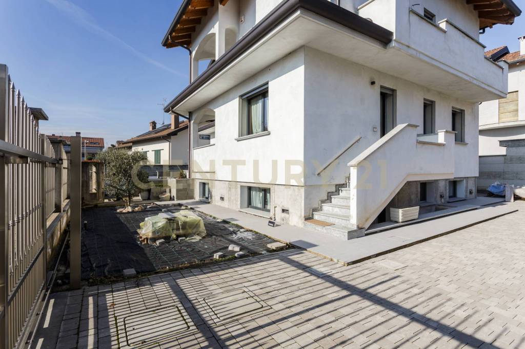Villa in vendita ad Arluno via p. Scrofani, 14