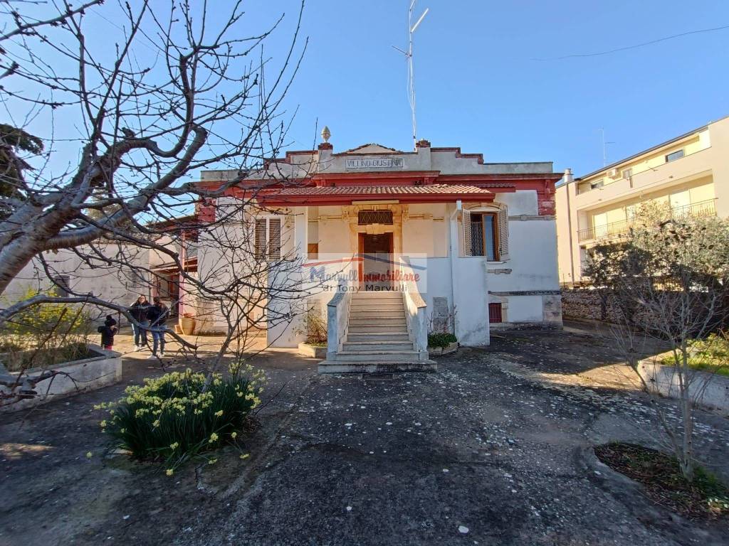 Villa in vendita a Cassano delle Murge via Alcide De Gasperi, 45