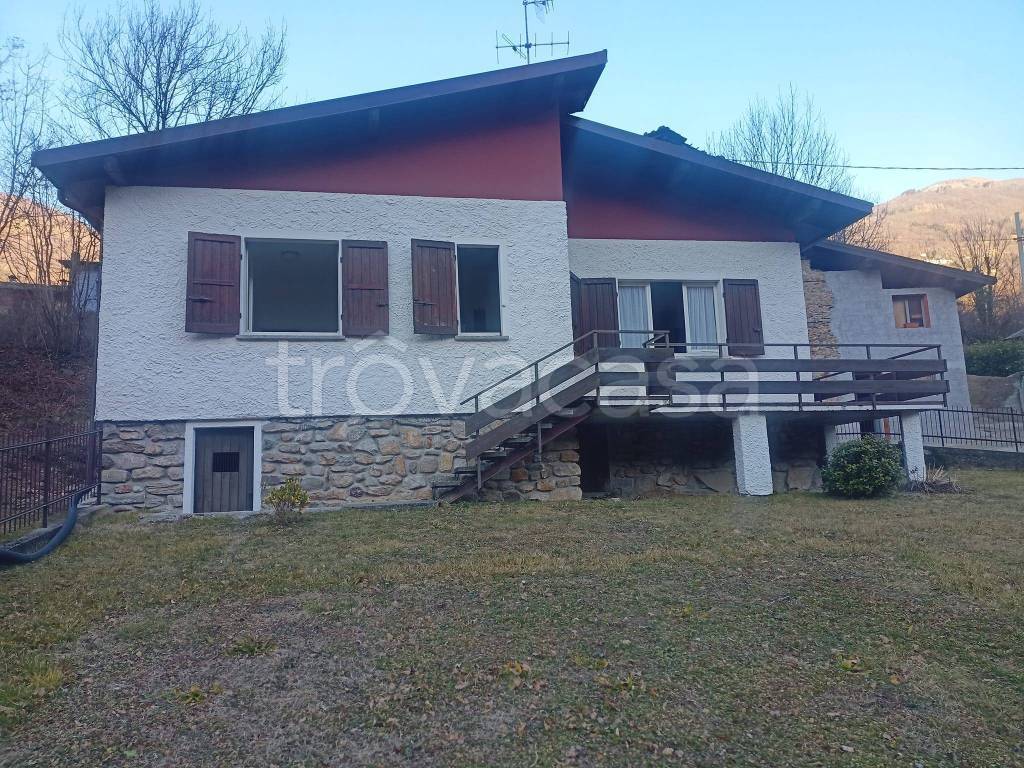 Villa in vendita a Taceno via Sparavera
