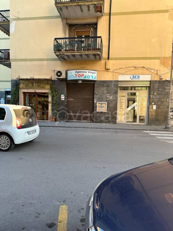 Negozio in affitto a Nocera Inferiore via Giovan Battista Castaldo