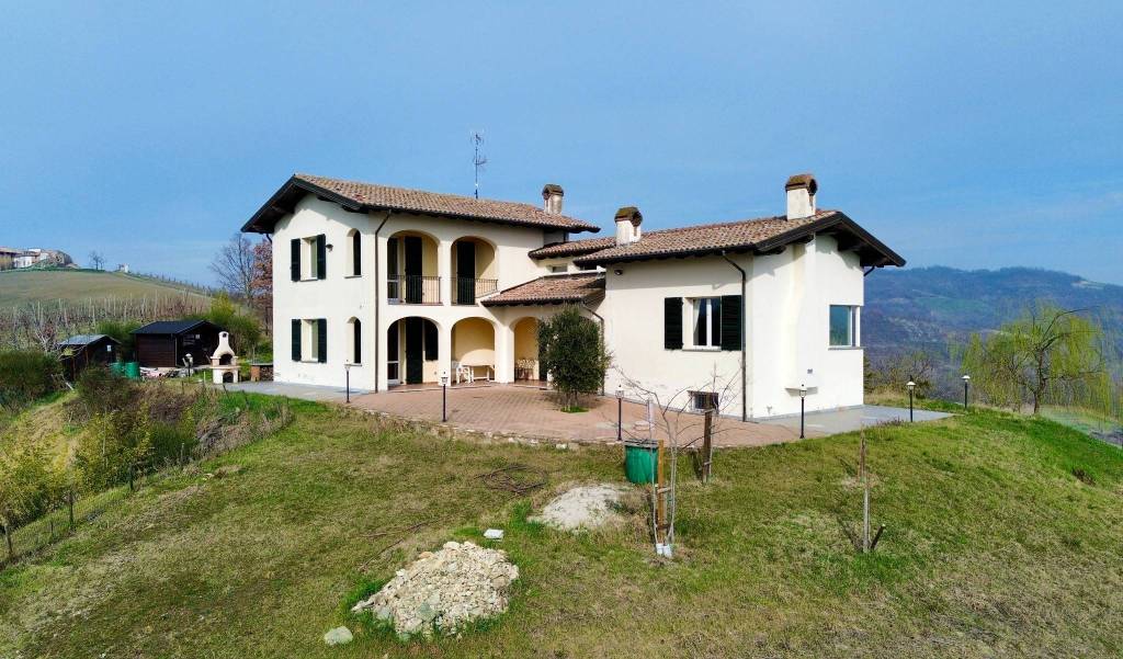 Villa in vendita a Colli Verdi località Montà