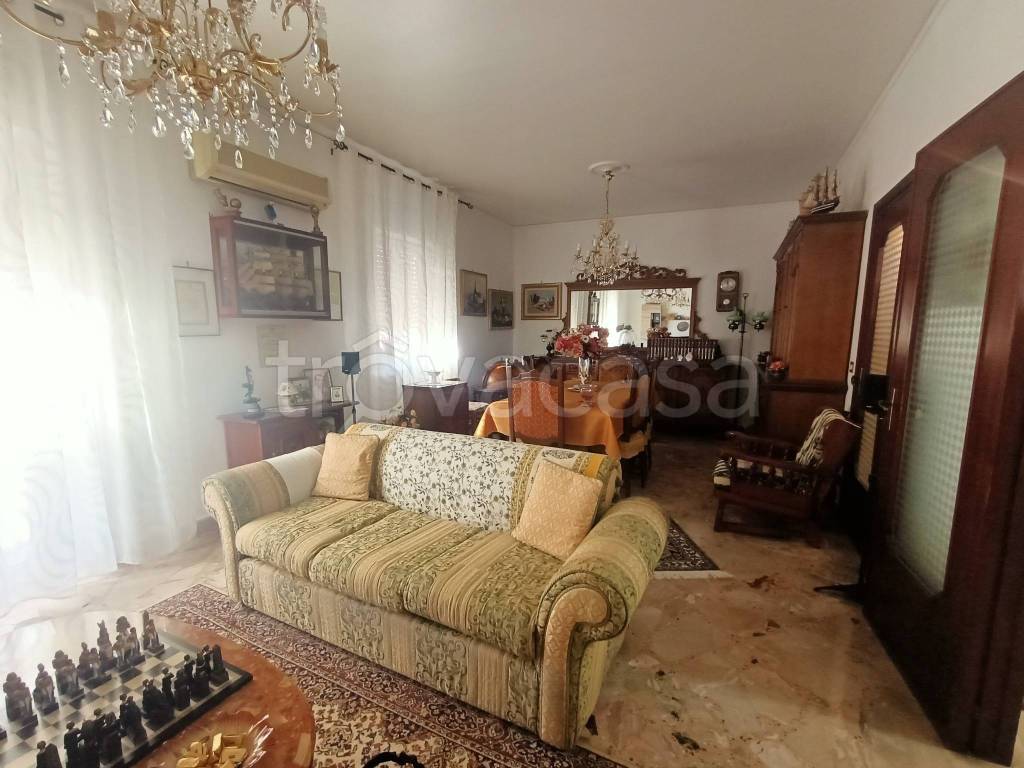 Appartamento in vendita a Palermo via Niccolò Candela, 30