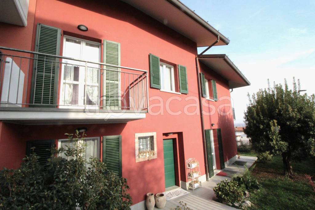 Villa Bifamiliare in vendita ad Almenno San Salvatore via Don Ronzoni