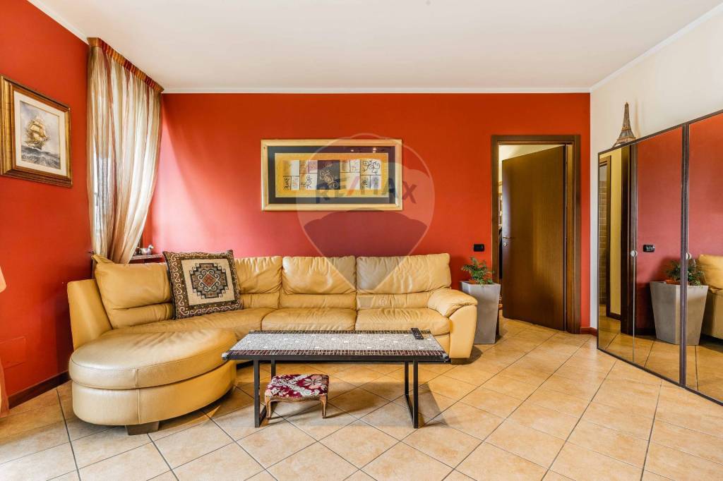 Appartamento in vendita a Gallarate via Bronzetti, 29/a