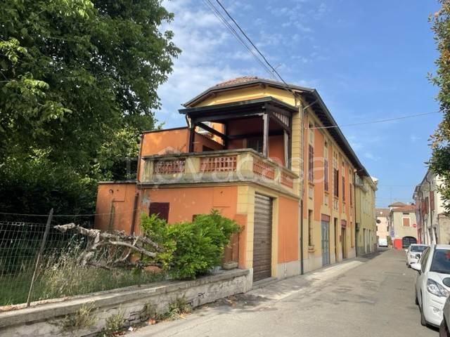 Casa Indipendente in vendita a San Secondo Parmense via Guglielmo Marconi