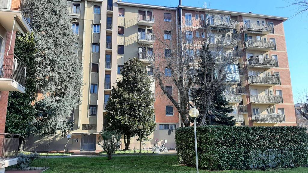 Appartamento in in vendita da privato a Milano via Mecenate, 32