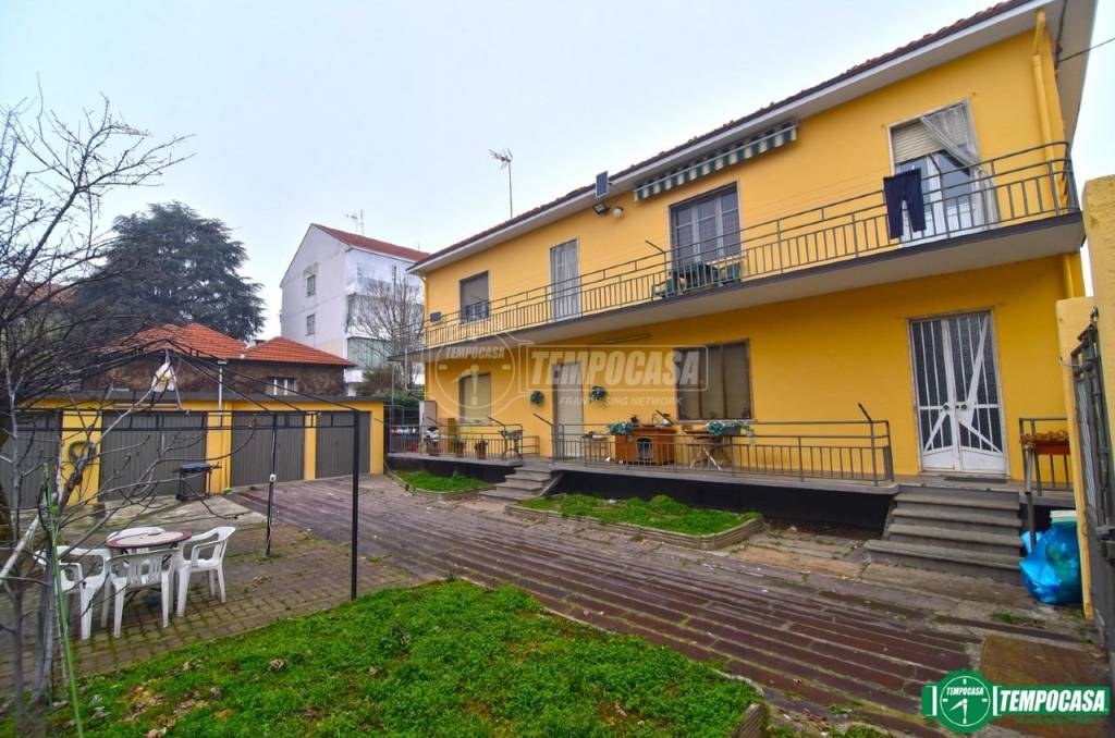 Villa Bifamiliare in vendita a Settimo Torinese via Monte Grappa