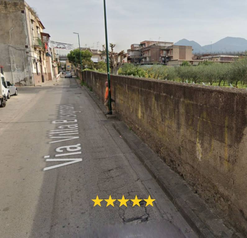 Appartamento all'asta a Napoli via Villa Bisignano