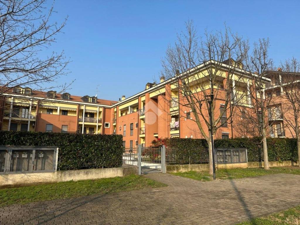 Appartamento in vendita a Pessano con Bornago via Falcone e Borsellino, 21