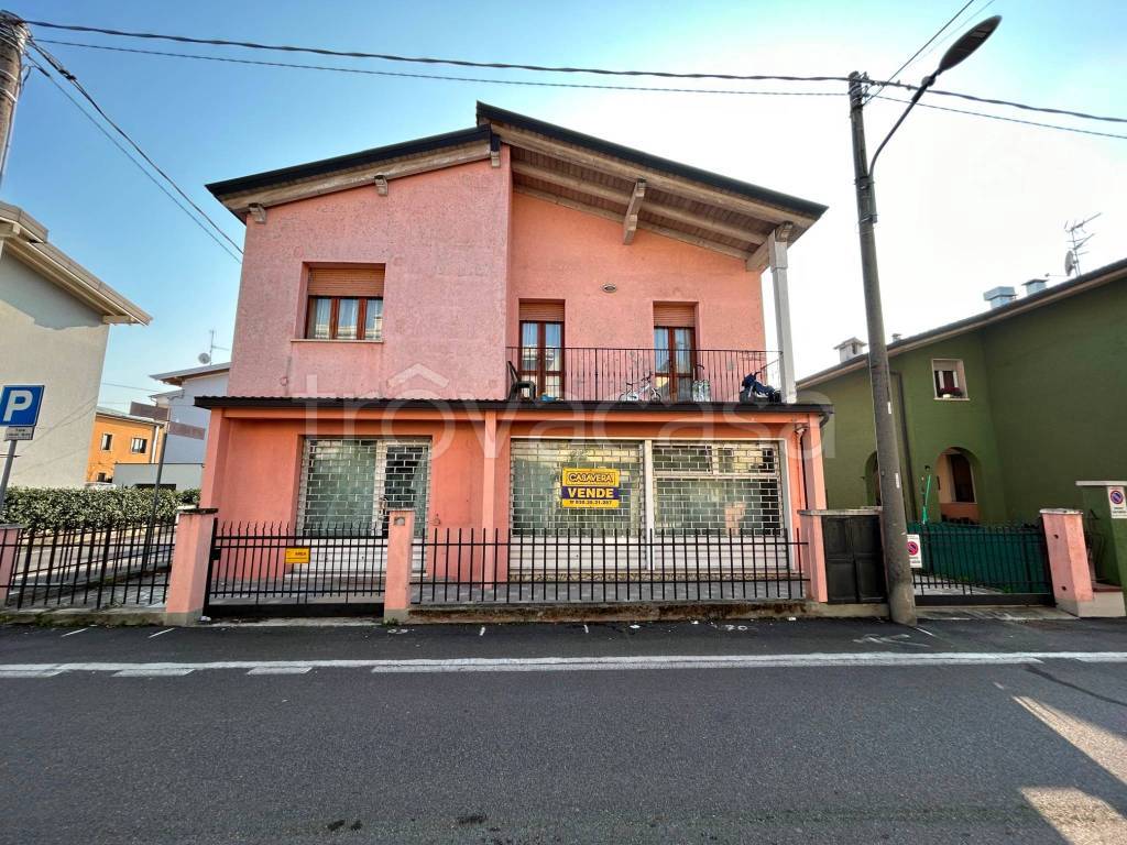 Villa Bifamiliare in vendita a San Zeno Naviglio via Giovanni Pascoli