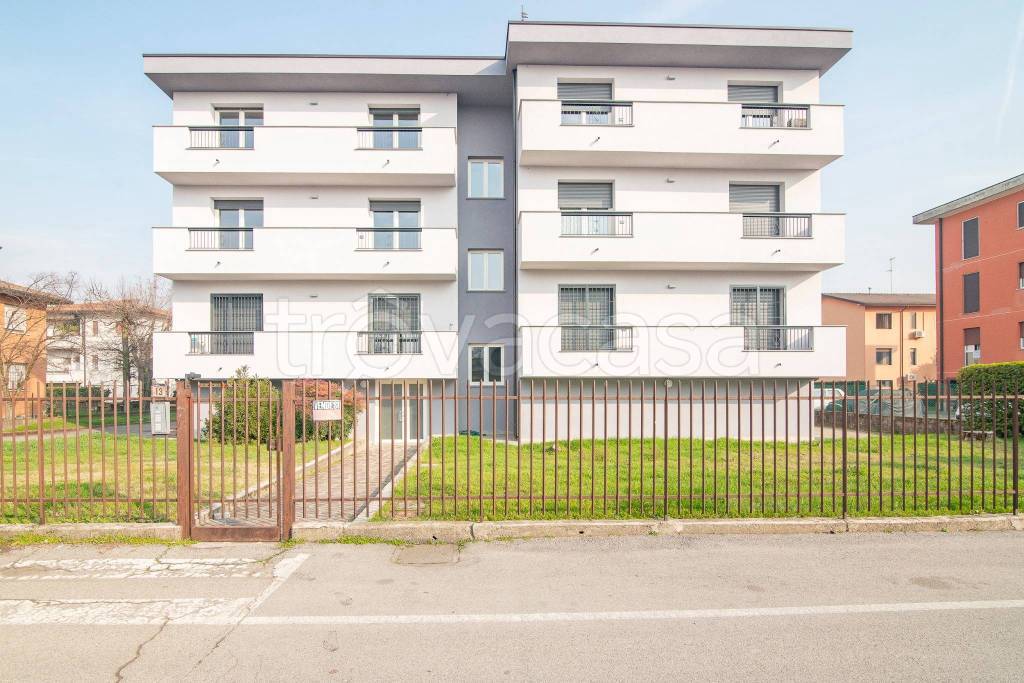 Appartamento in vendita a Cornegliano Laudense via Ada Negri, 13