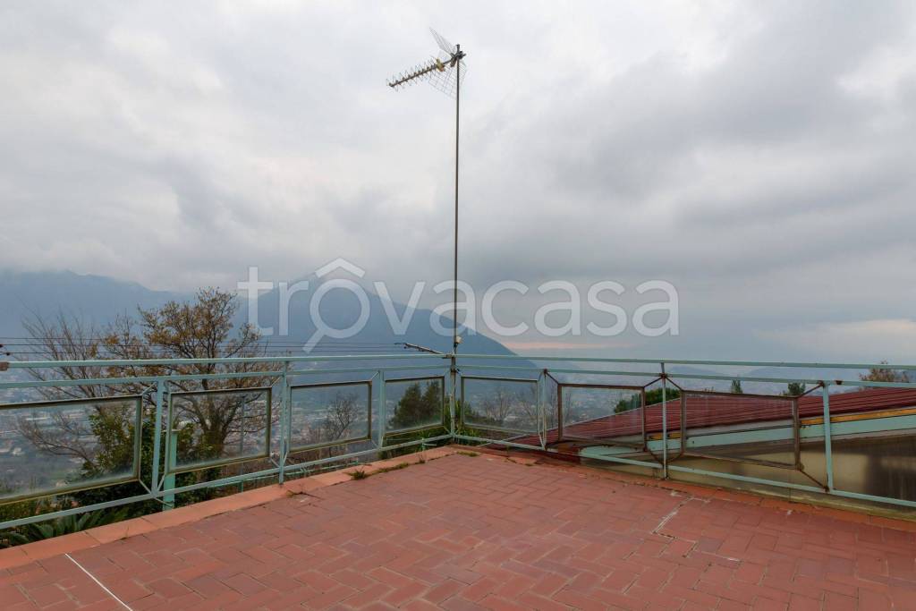 Villa in vendita a Cava de' Tirreni 84013 Petrellosa sa, Italia