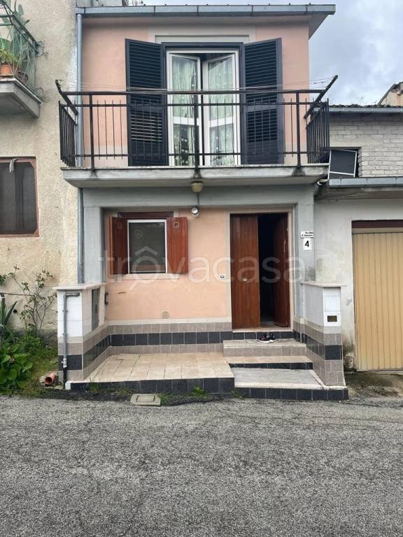 Casa Indipendente in in vendita da privato a L'Aquila via Fonte San Salvatore, 4