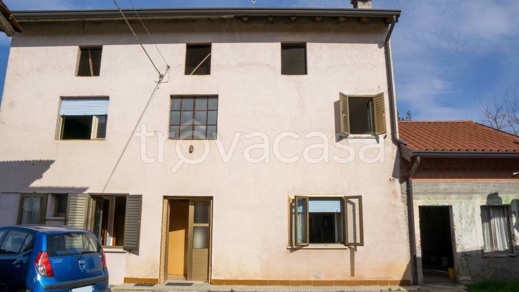 Villa in in vendita da privato a Dignano via Giacinto Pasini, 21