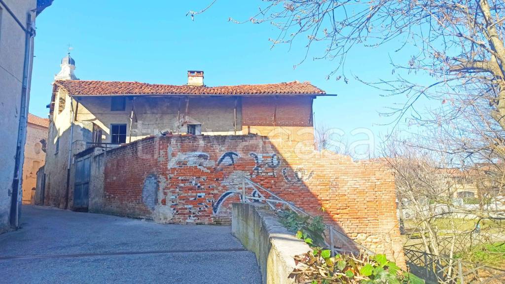 Casa Indipendente in vendita a Carrù vicolo della Rocca