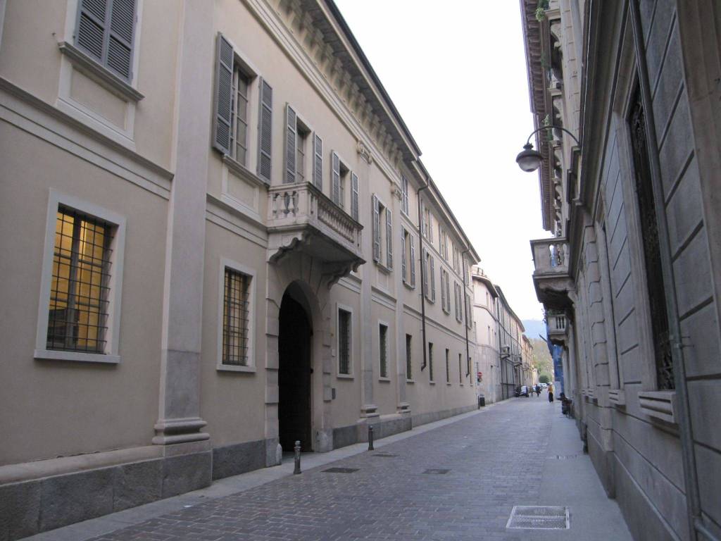 Ufficio in in affitto da privato a Como via Alessandro Volta, 77