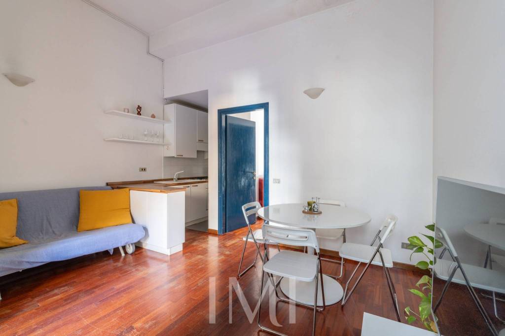 Appartamento in affitto a Milano via Salasco, 21