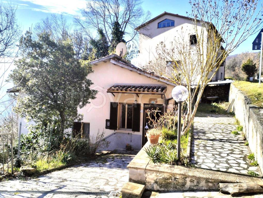 Villa in vendita a Sant'Anatolia di Narco via Strada Statale 395, 10