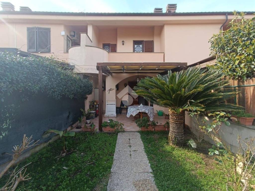 Villa a Schiera in vendita a Santa Marinella via Oceano Indiano