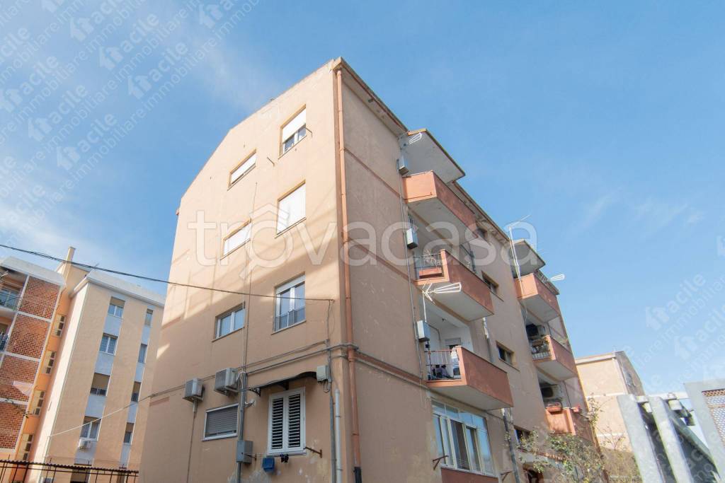 Appartamento in vendita a Cagliari via Cornalias, 68, 09121 Cagliari ca, Italia