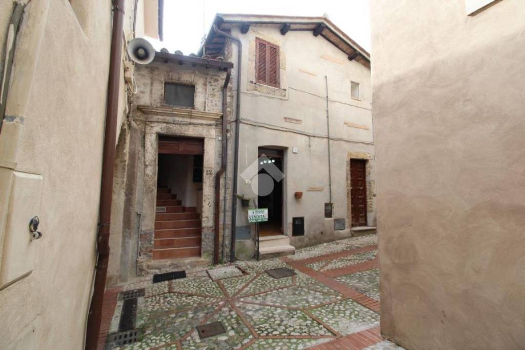 Appartamento in vendita a Castelnuovo di Farfa via Guglielmo Marconi, 20