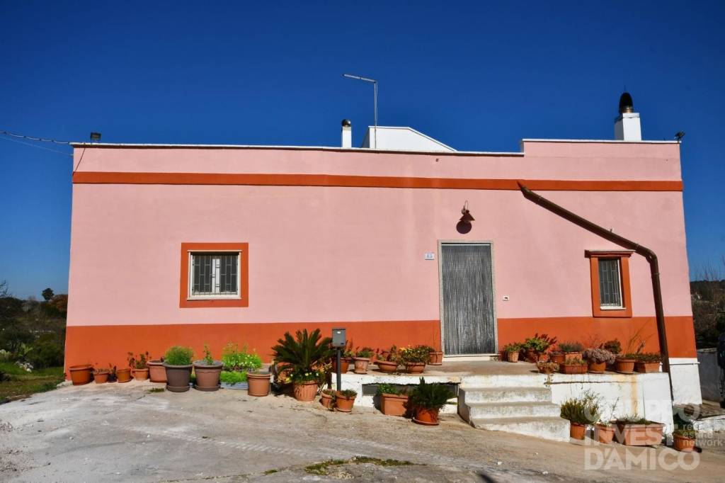 Casa Indipendente in vendita a Cisternino contrada Panza, 85