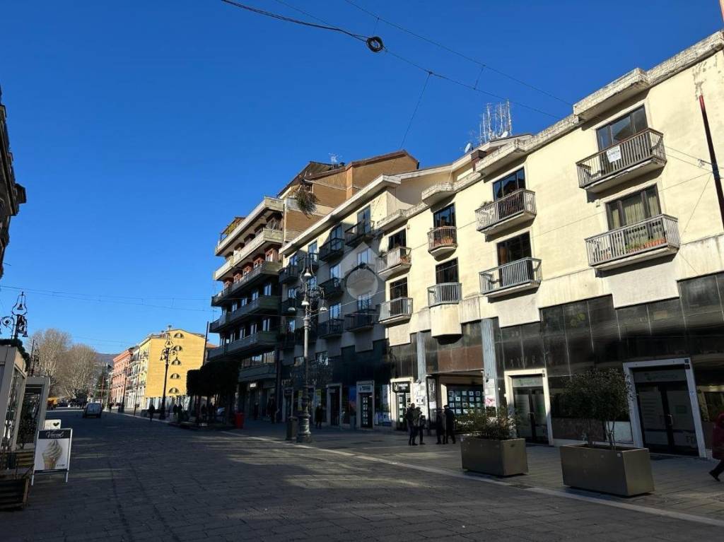 Appartamento in vendita ad Avellino corso vittorio emanuele, 192