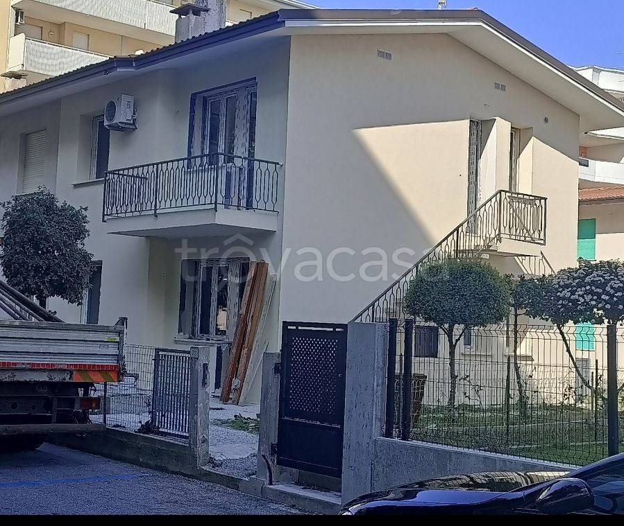 Villa a Schiera in in vendita da privato a San Michele al Tagliamento via Auriga, 75