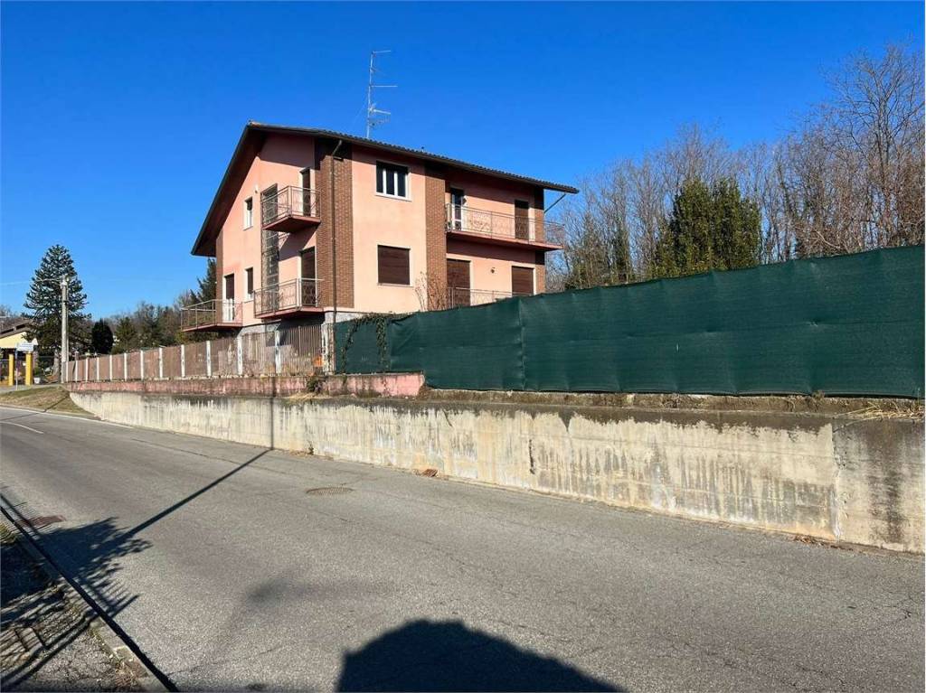 Villa in vendita a Gattico-Veruno via Comignago, 10