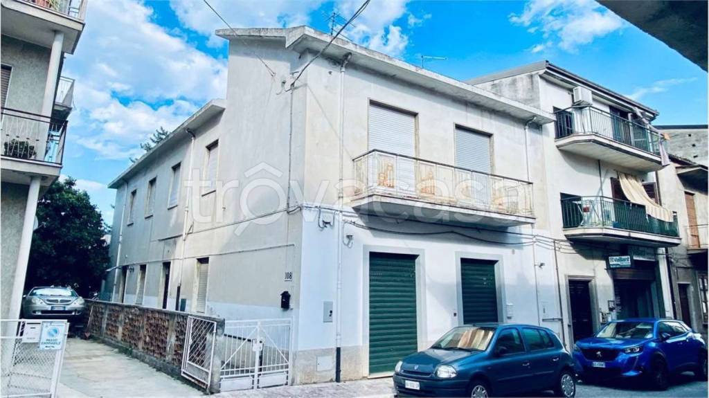 Appartamento in vendita a Castrovillari via Pollino, 108