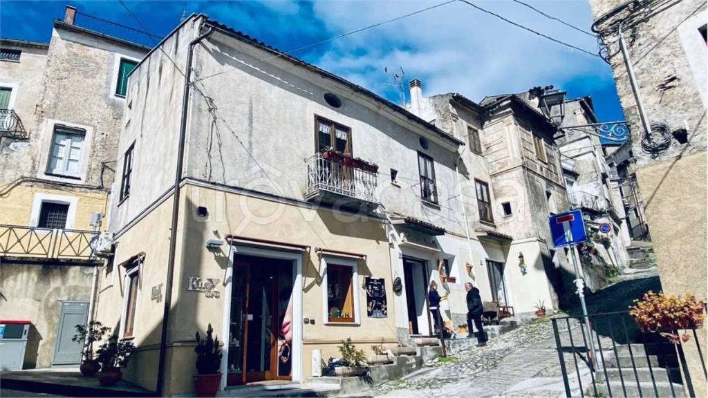 Villa in vendita a Morano Calabro via Maddalena, 24