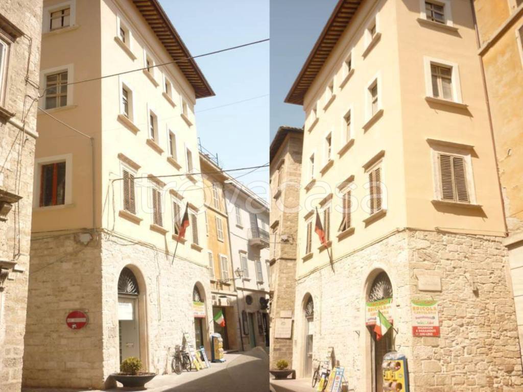 Appartamento in vendita ad Ascoli Piceno complesso residenziale Centro Storico a 50 m da Piazza del Popolo