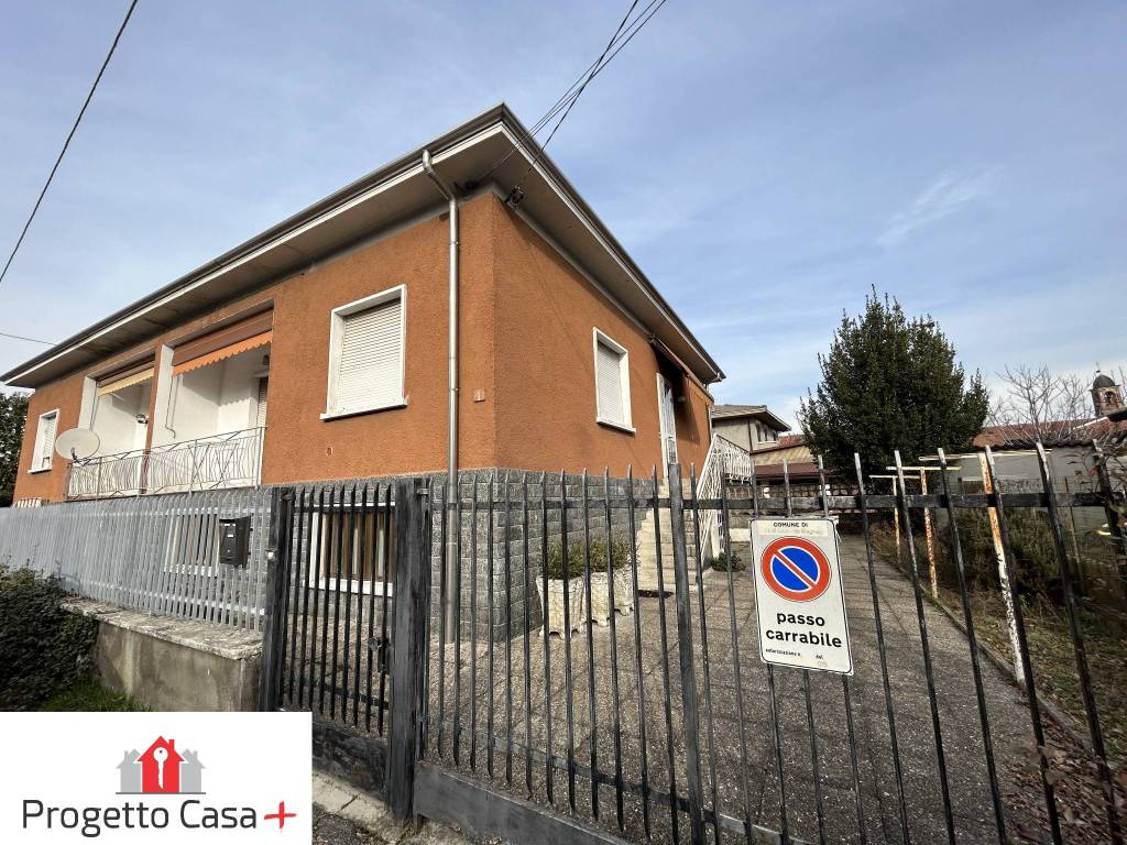 Villa in vendita a Cassano Magnago via Sandro Botticelli