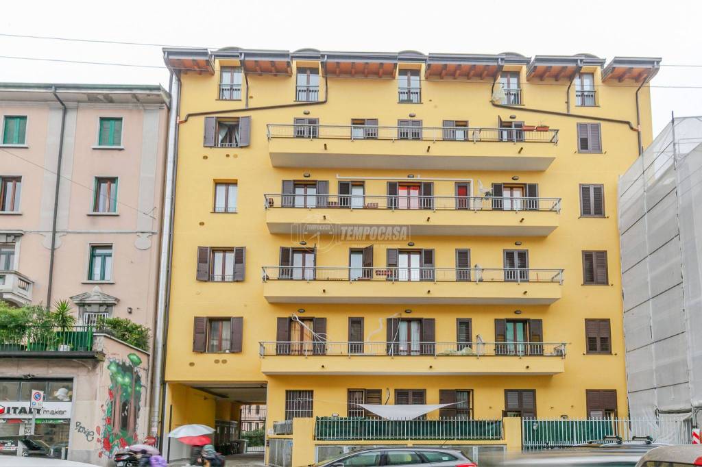 Appartamento in vendita a Milano via Giovita Scalvini 5