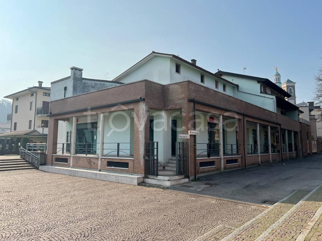 Casa Indipendente in vendita a Montichiari via Cesare Battisti
