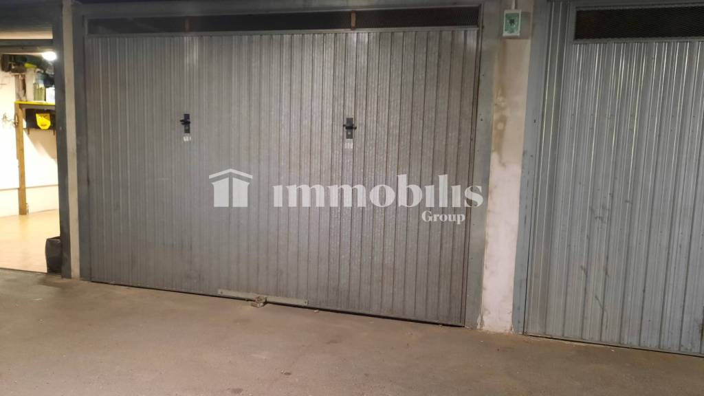 Garage in vendita a Collegno via Alpignano, 35