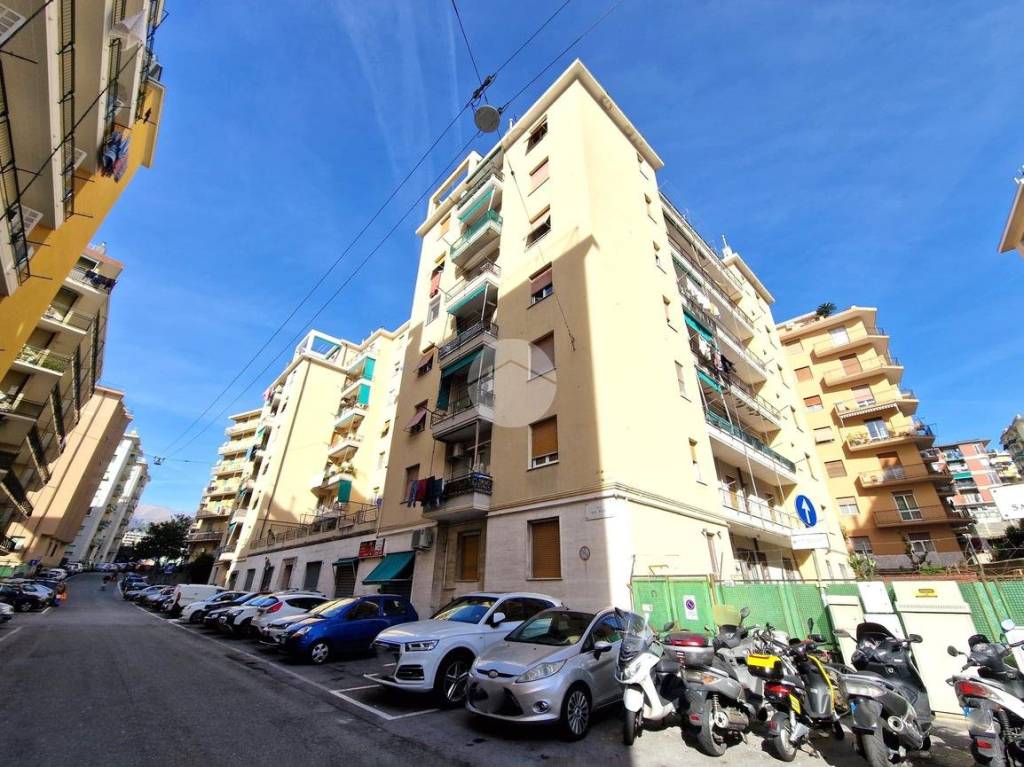 Appartamento in vendita a Genova via s. Remo, 139