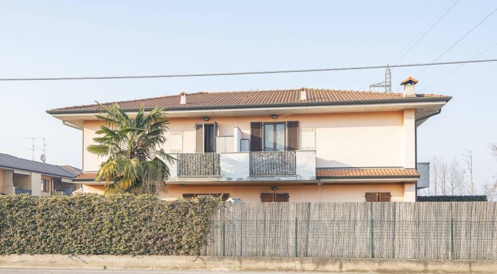Appartamento in vendita a Canonica d'Adda via Bergamo