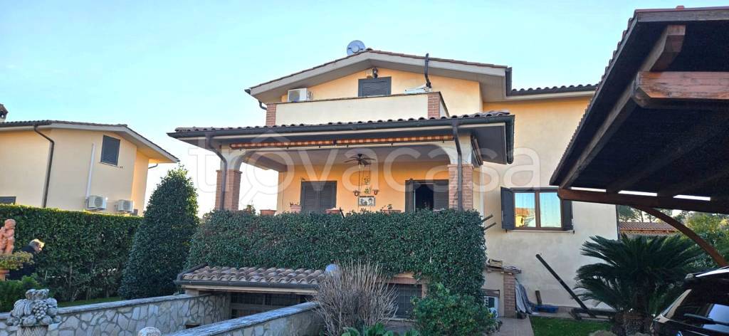 Villa in vendita a Fiano Romano via Firenze