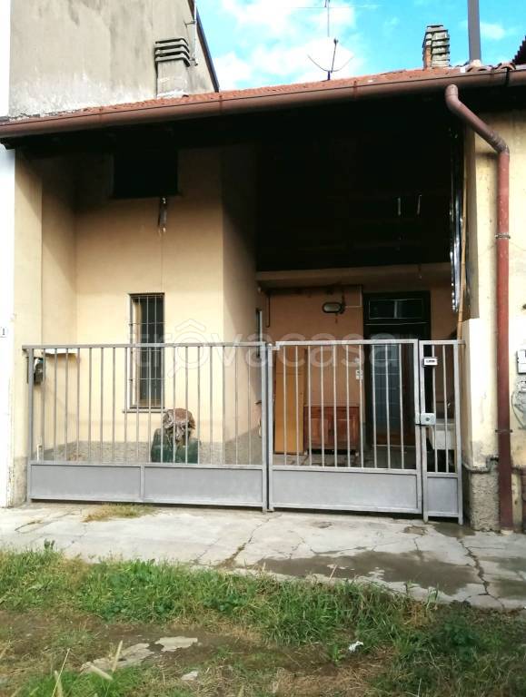 Casa Indipendente in vendita a Monza via del Cantalupo