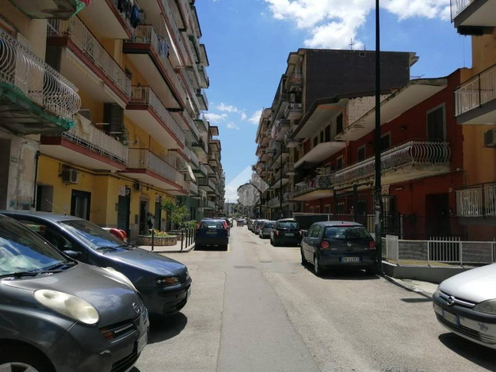 Appartamento in vendita a Napoli via Carlo Carrà, 69